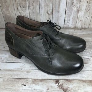 Dansko Louise Oxford 39